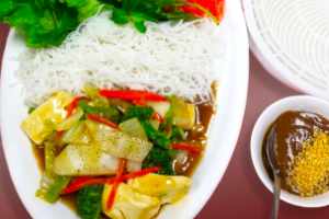 Rice Paper Meal with Vegetables and Tofu